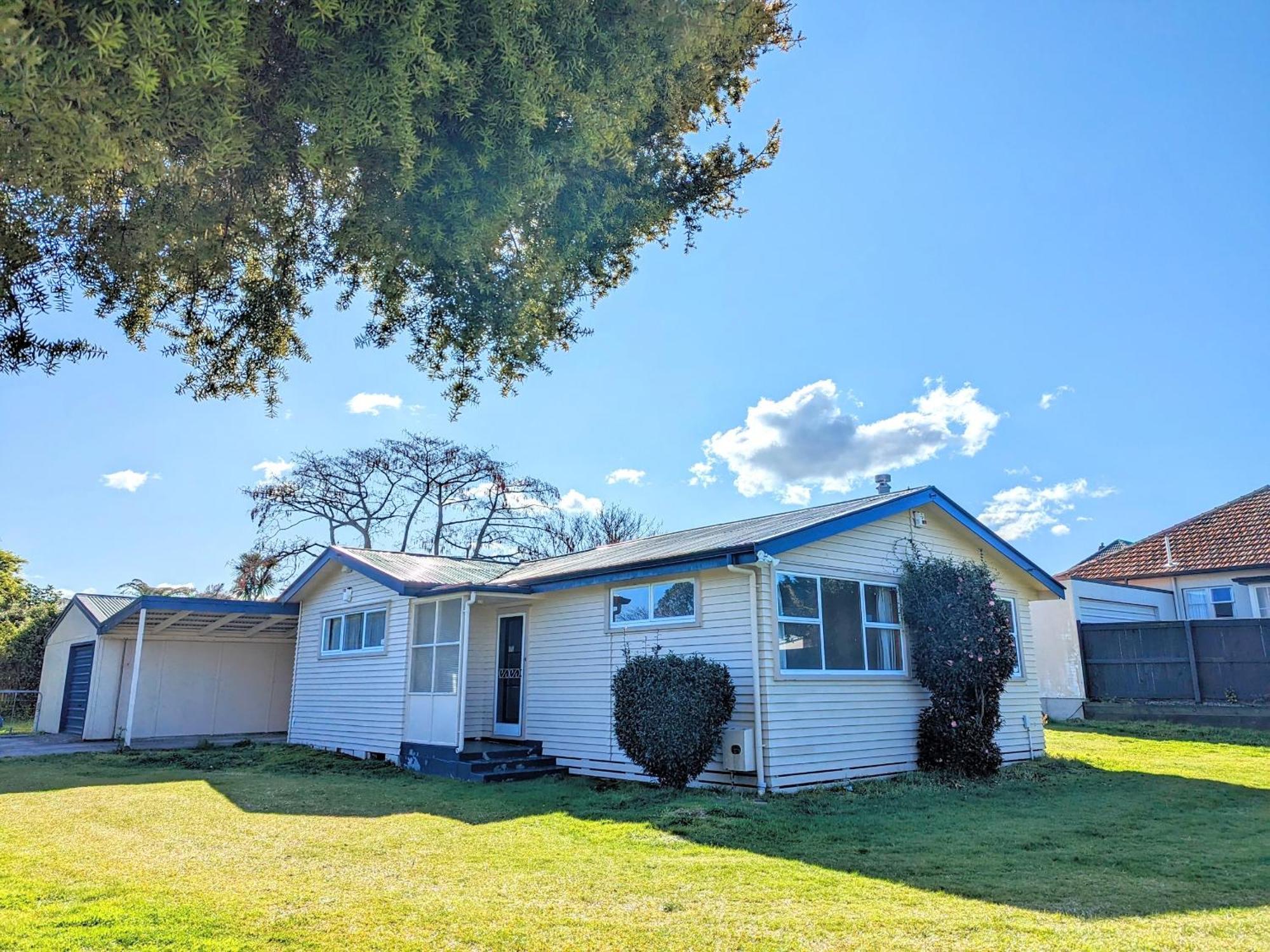 Dream Home In Central Of Rotorua With Spa Pool Exterior photo