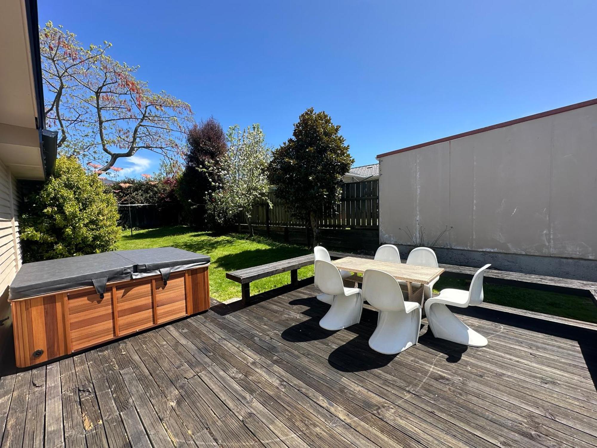 Dream Home In Central Of Rotorua With Spa Pool Exterior photo